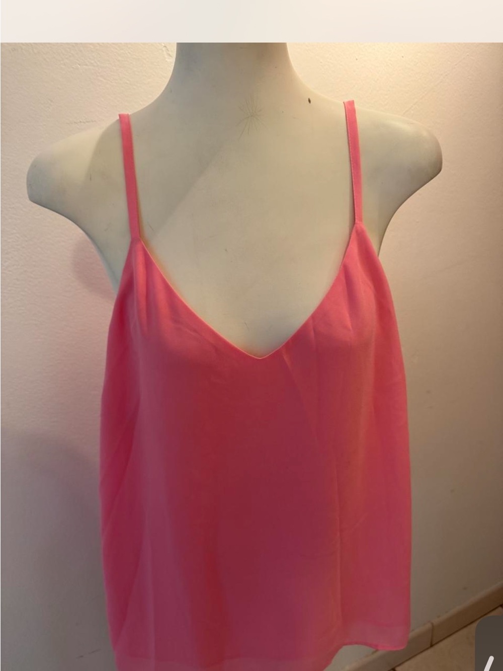 Forever 21 Pink V-Neck Spaghetti Strap Cami
